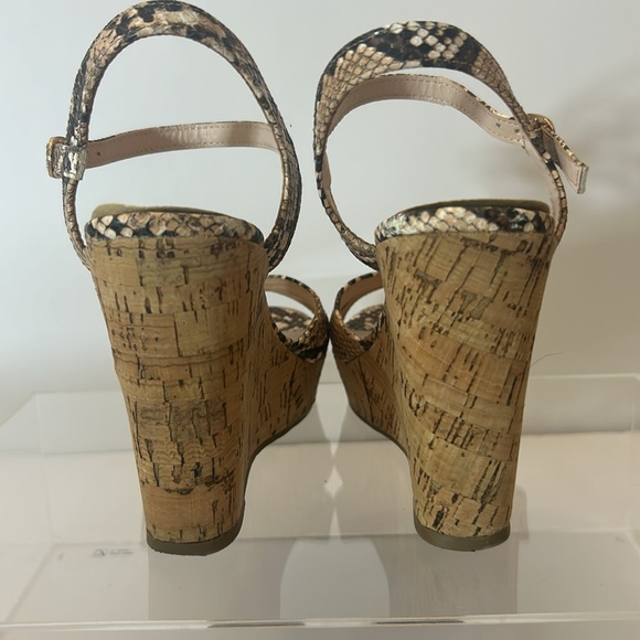 Lulu’s wedges size 7. Snakeskin print. - Picture 7 of 9